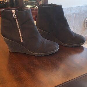 H&M Black Wedge Boots with Side Zipper